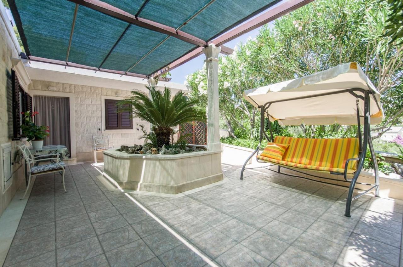 Holiday Home Villa Spilla Selca  المظهر الخارجي الصورة
