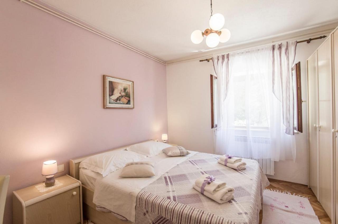 Holiday Home Villa Spilla Selca  المظهر الخارجي الصورة