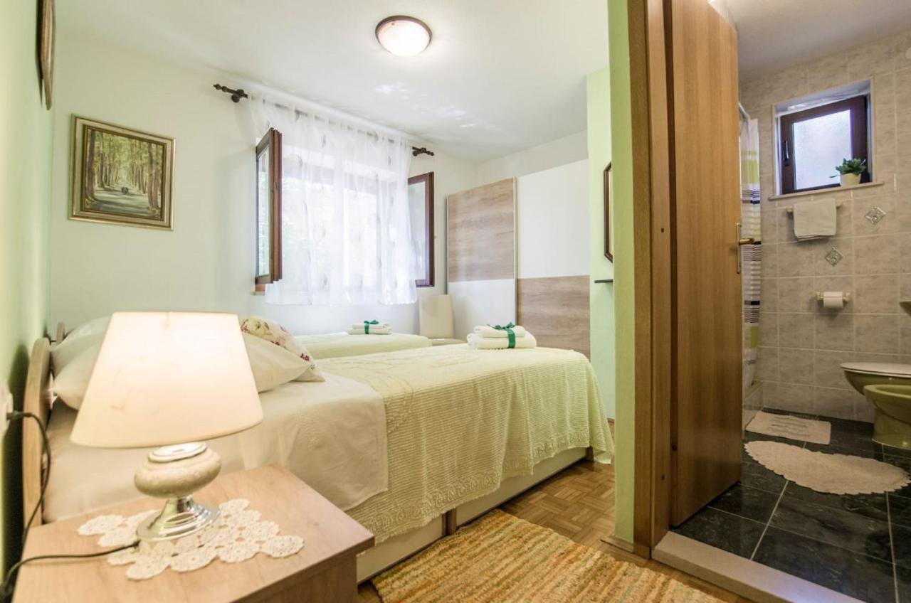 Holiday Home Villa Spilla Selca  المظهر الخارجي الصورة