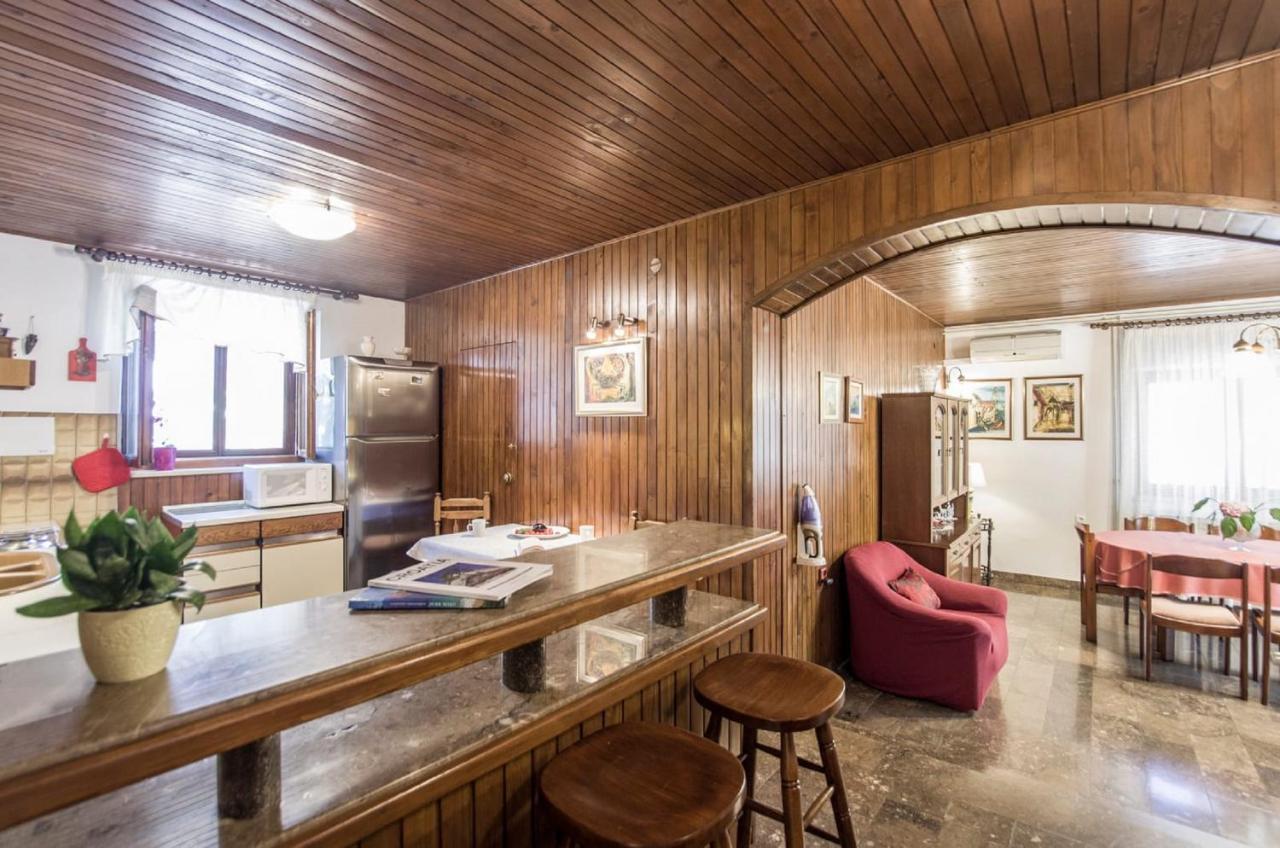 Holiday Home Villa Spilla Selca  المظهر الخارجي الصورة