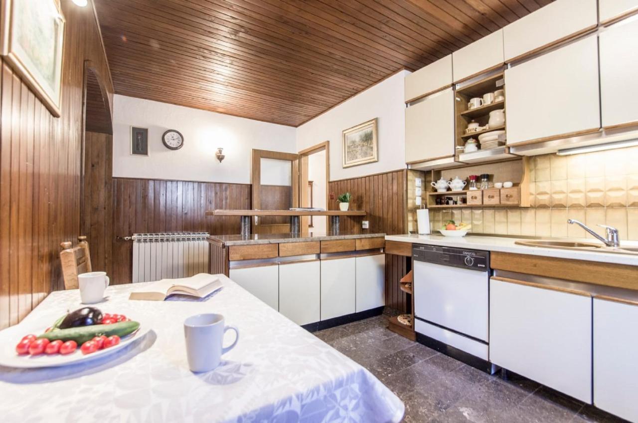 Holiday Home Villa Spilla Selca  المظهر الخارجي الصورة