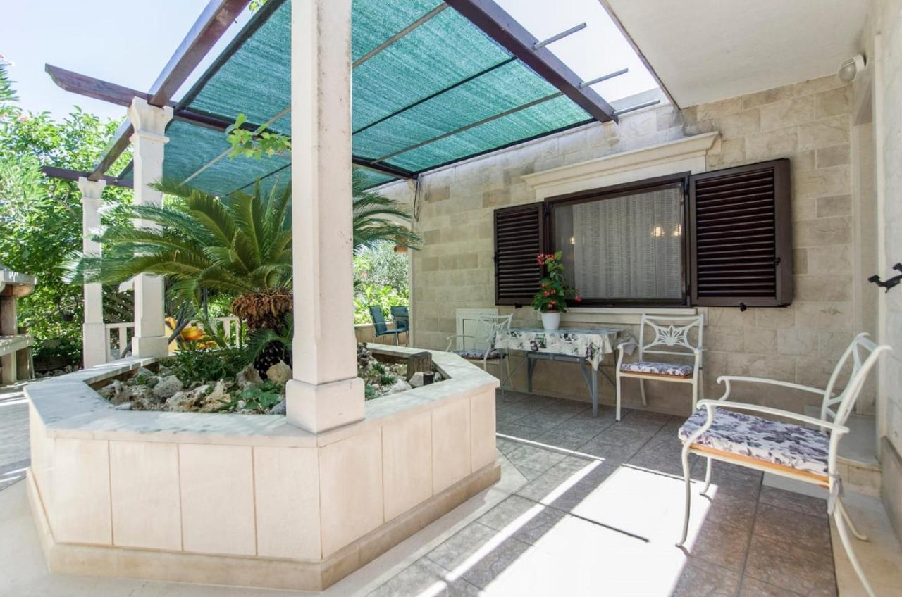 Holiday Home Villa Spilla Selca  المظهر الخارجي الصورة