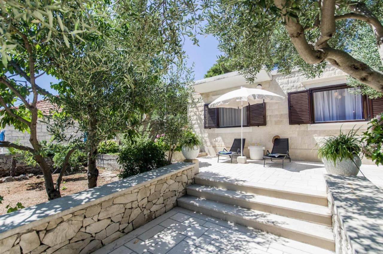 Holiday Home Villa Spilla Selca  المظهر الخارجي الصورة