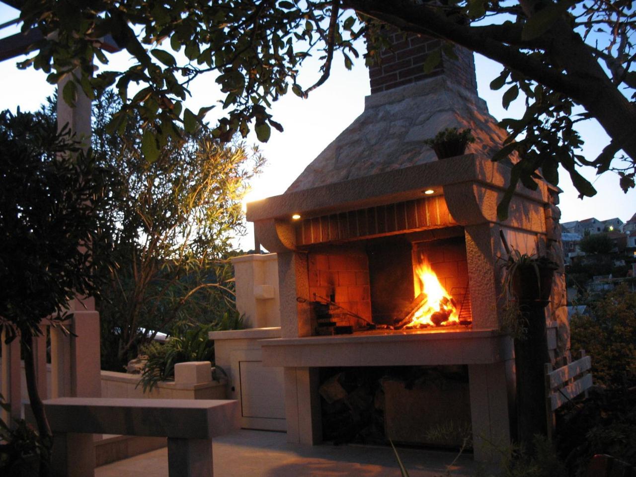 Holiday Home Villa Spilla Selca  المظهر الخارجي الصورة