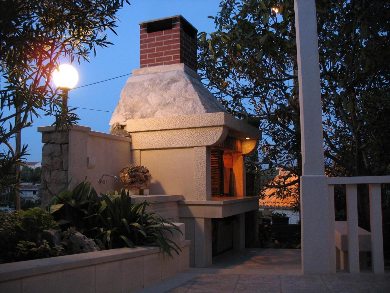 Holiday Home Villa Spilla Selca  المظهر الخارجي الصورة